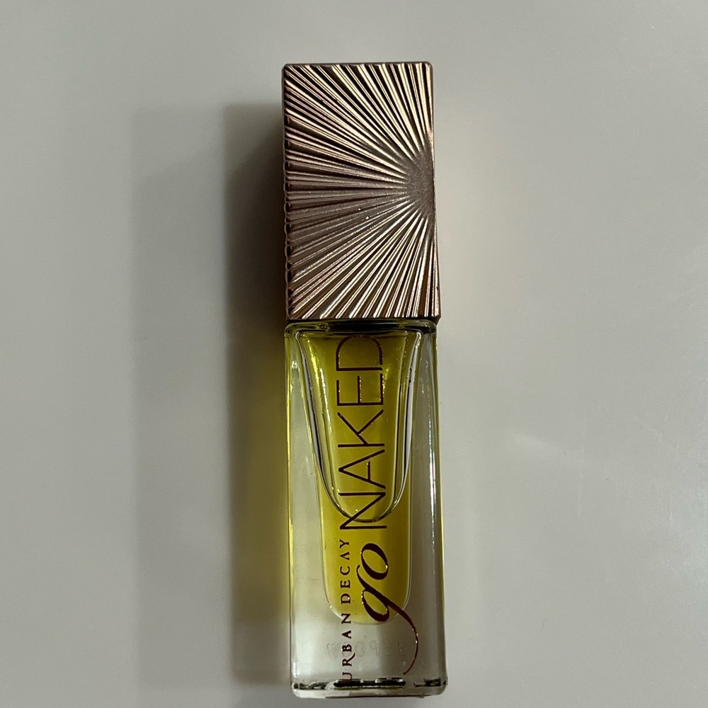 NWOB: Urban Decay Go Naked rollerball perfume oil